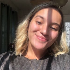 Meet your Posher, Hailey